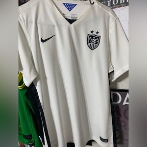 Nike USWNT USA Women’s Soccer Jersey XL NWT